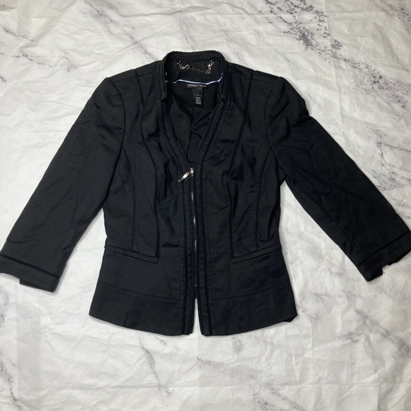 White House Black Market Cropped Jacket Size 2 , good condition but not new - Picture 1 of 6